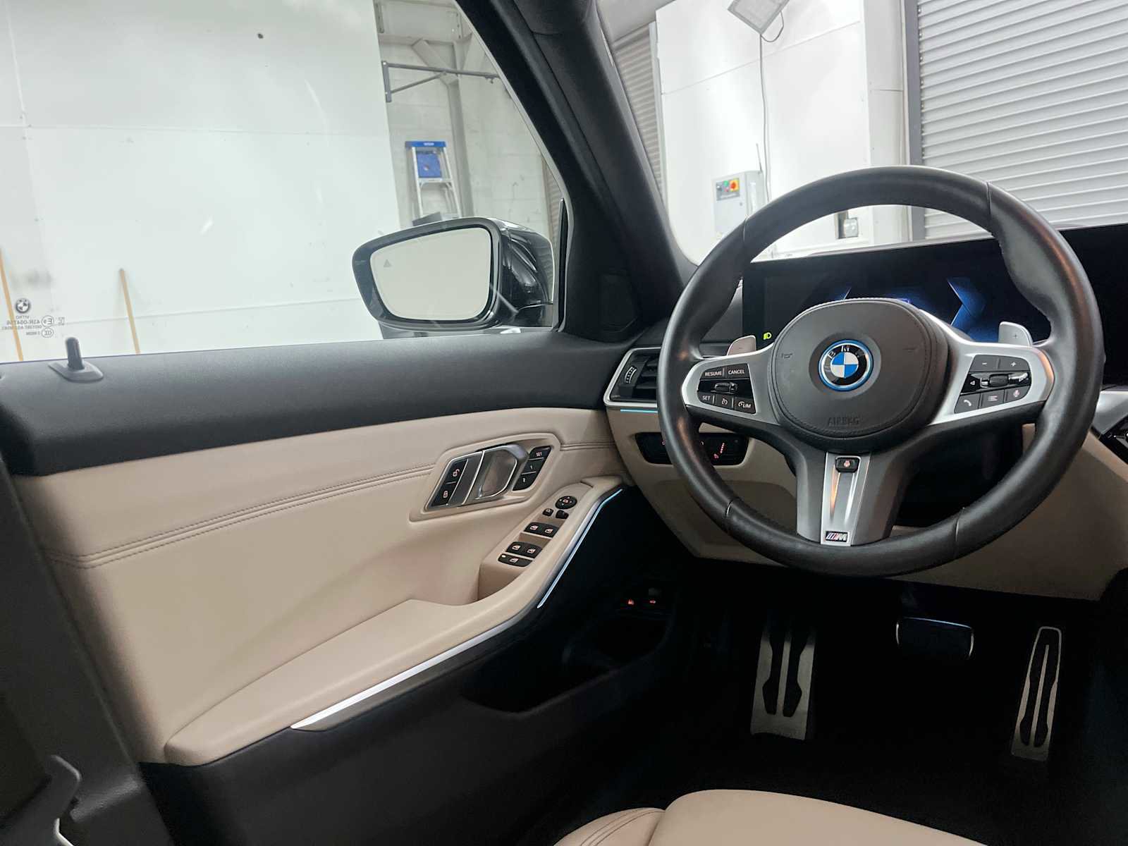 Used 2023 BMW 330e xDrive w/ M Sport Package AWD/4WD image 15