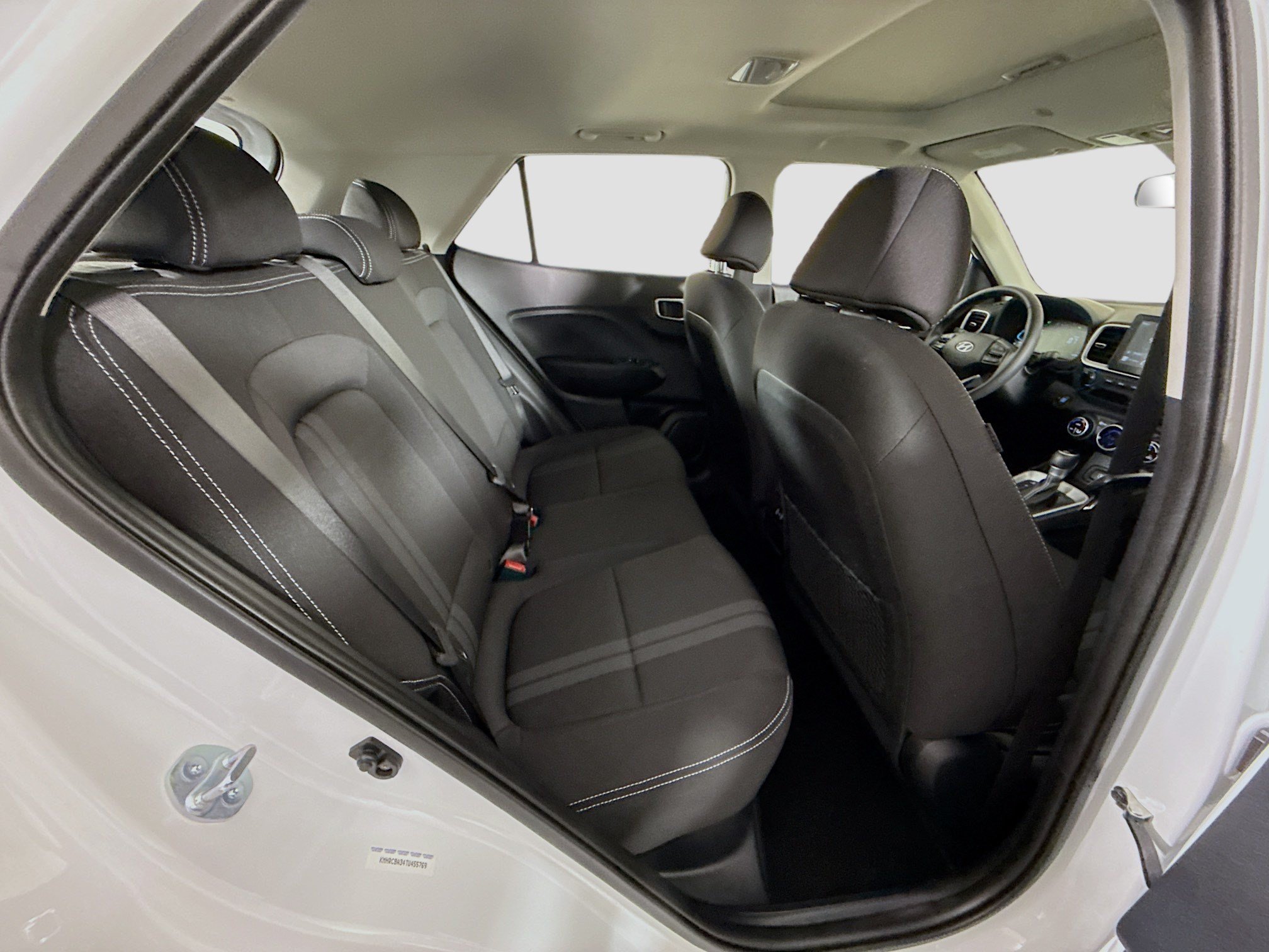 Used 2026 Hyundai Venue SEL FWD image 27