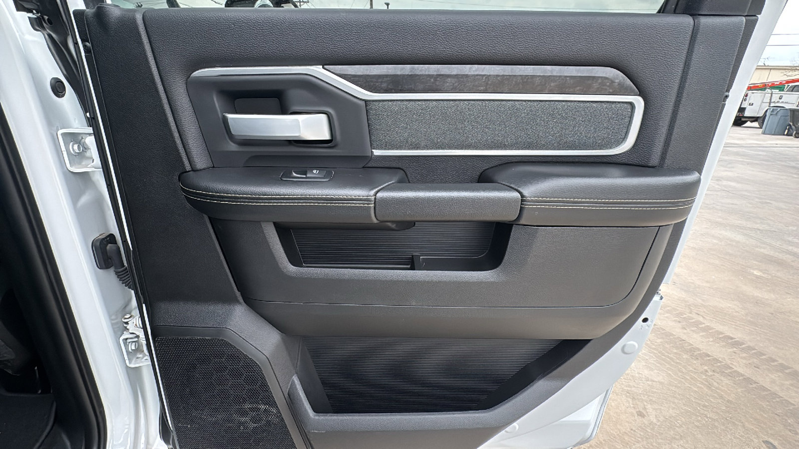 Used 2022 RAM 2500 Lone Star w/ Night Edition image 22