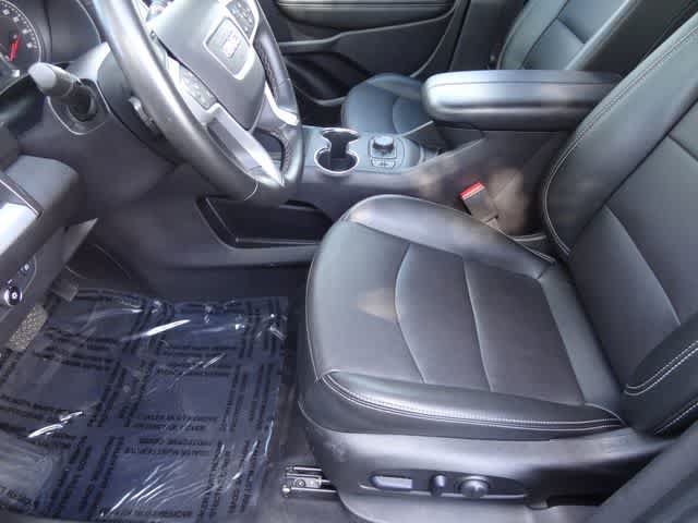 Used 2024 GMC Terrain SLT AWD/4WD image 6
