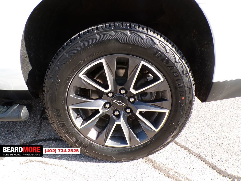 Used 2021 Chevrolet Suburban Z71 w/ Z71 Signature Package image 15