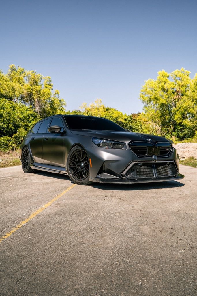 Used 2026 BMW M5 Touring w/ M Driver's Package image 9