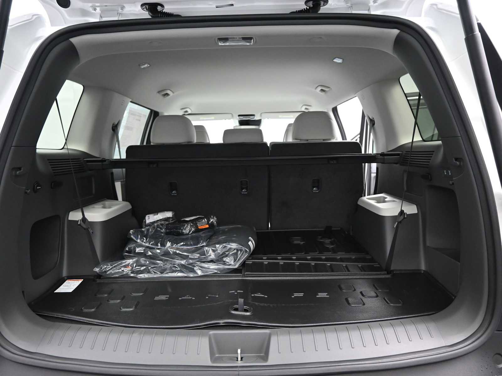 New 2026 Hyundai Santa Fe SE image 13