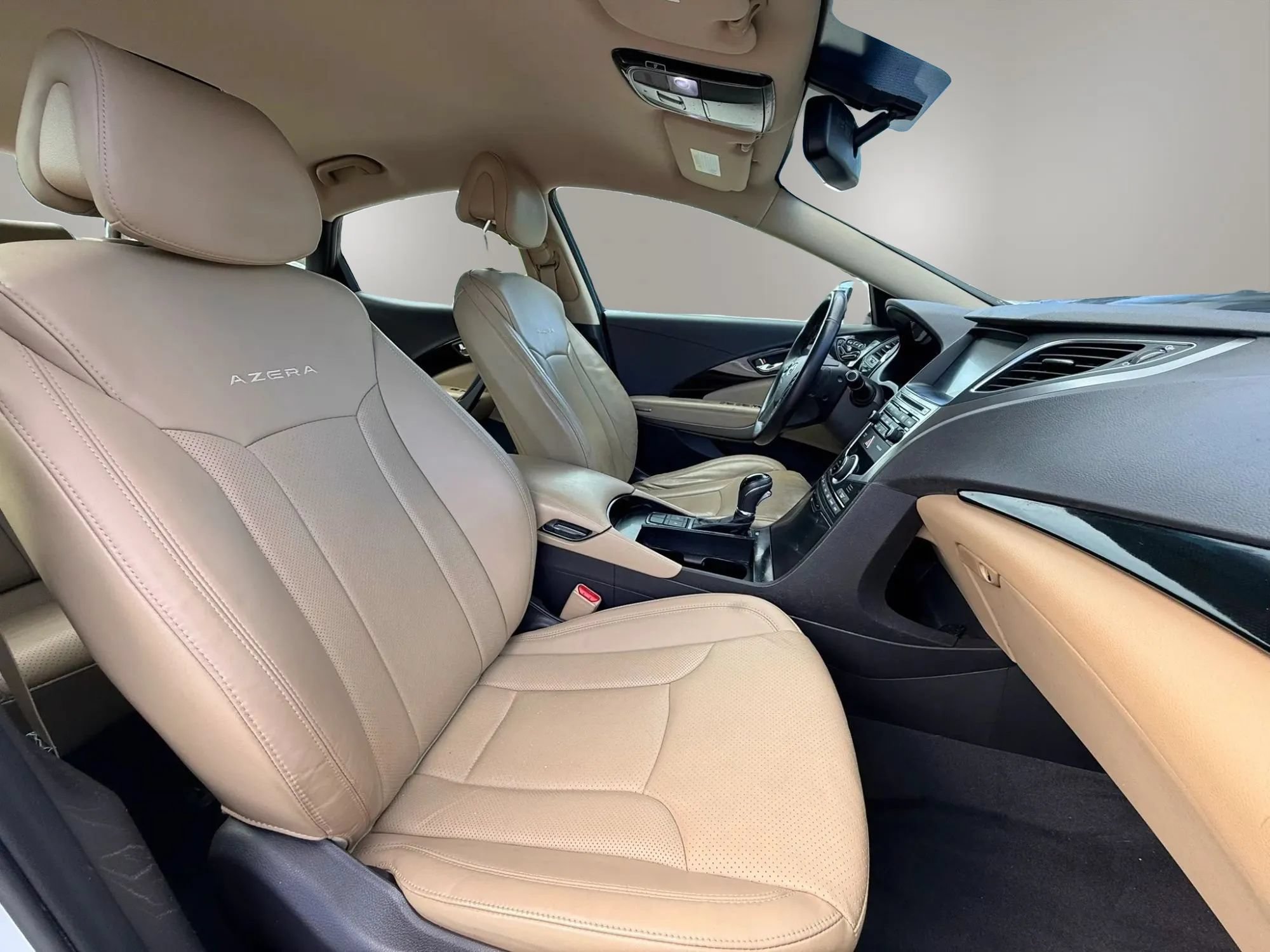Used 2017 Hyundai Azera FWD image 15