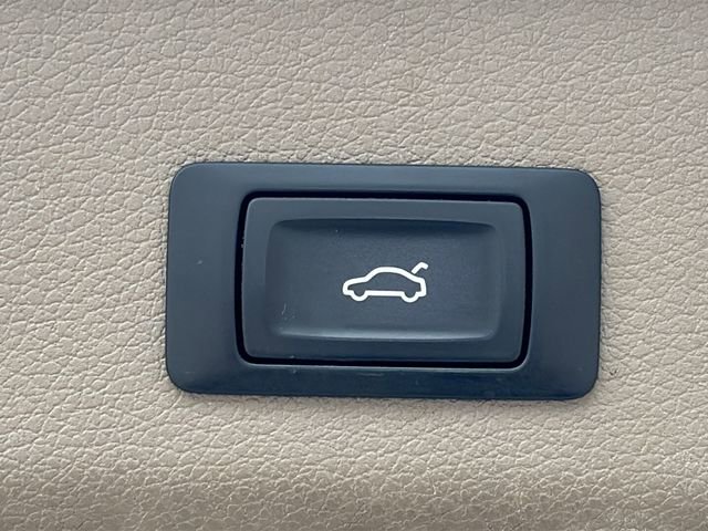 Used 2015 Audi Q7 3.0T S line Prestige image 21