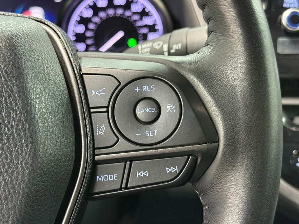 Used 2021 Toyota Camry XSE w/ Cold Weather Package image 11