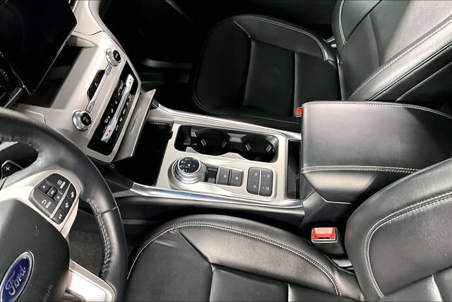 Used 2020 Ford Explorer XLT w/ Equipment Group 202A RWD image 18