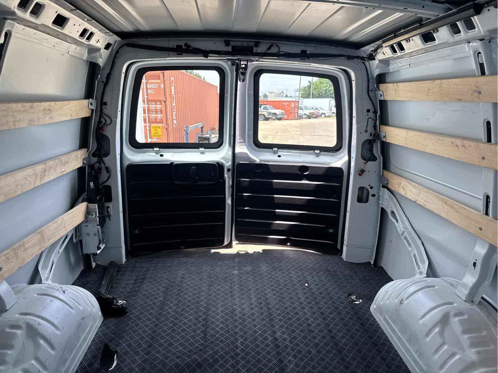 Used 2024 Chevrolet Express 2500 w/ Driver Convenience Package RWD image 30