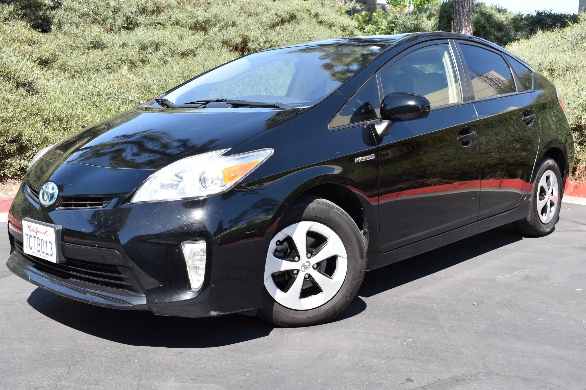 Used 2013 Toyota Prius Two FWD image 1