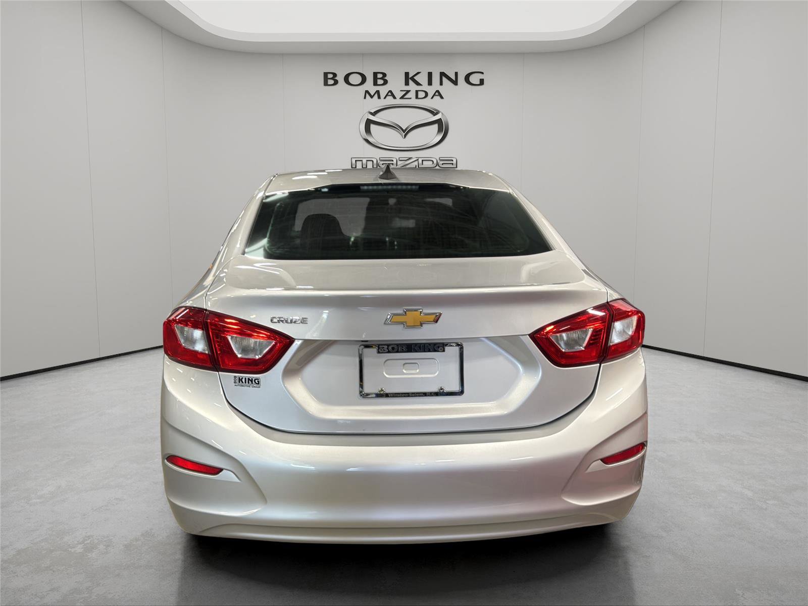 Used 2019 Chevrolet Cruze LS w/ LS Convenience Package FWD image 4