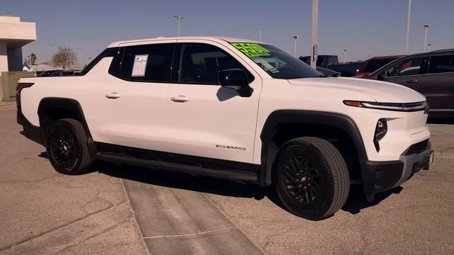 Certified 2026 Chevrolet Silverado EV LT image 2