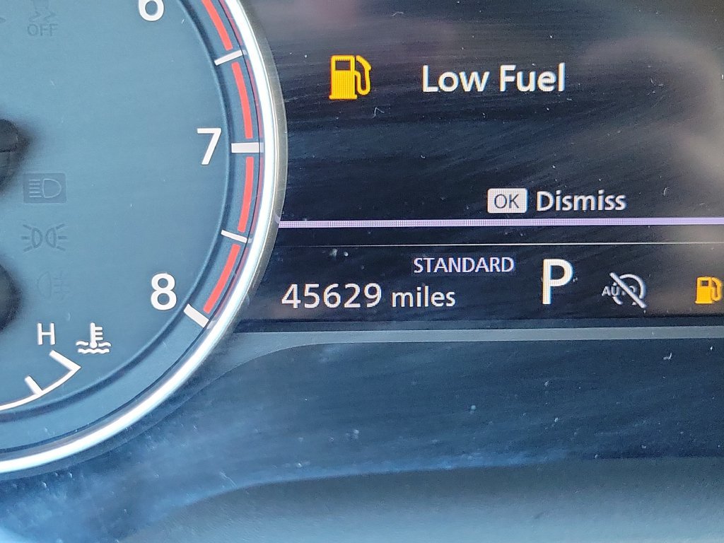 Used 2025 Nissan Rogue SV w/ SV Premium Package FWD image 21