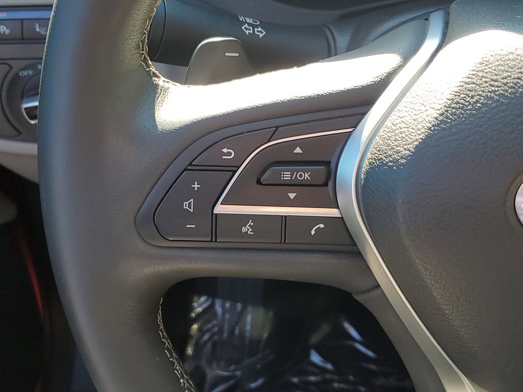 Used 2023 INFINITI QX50 Sensory image 27