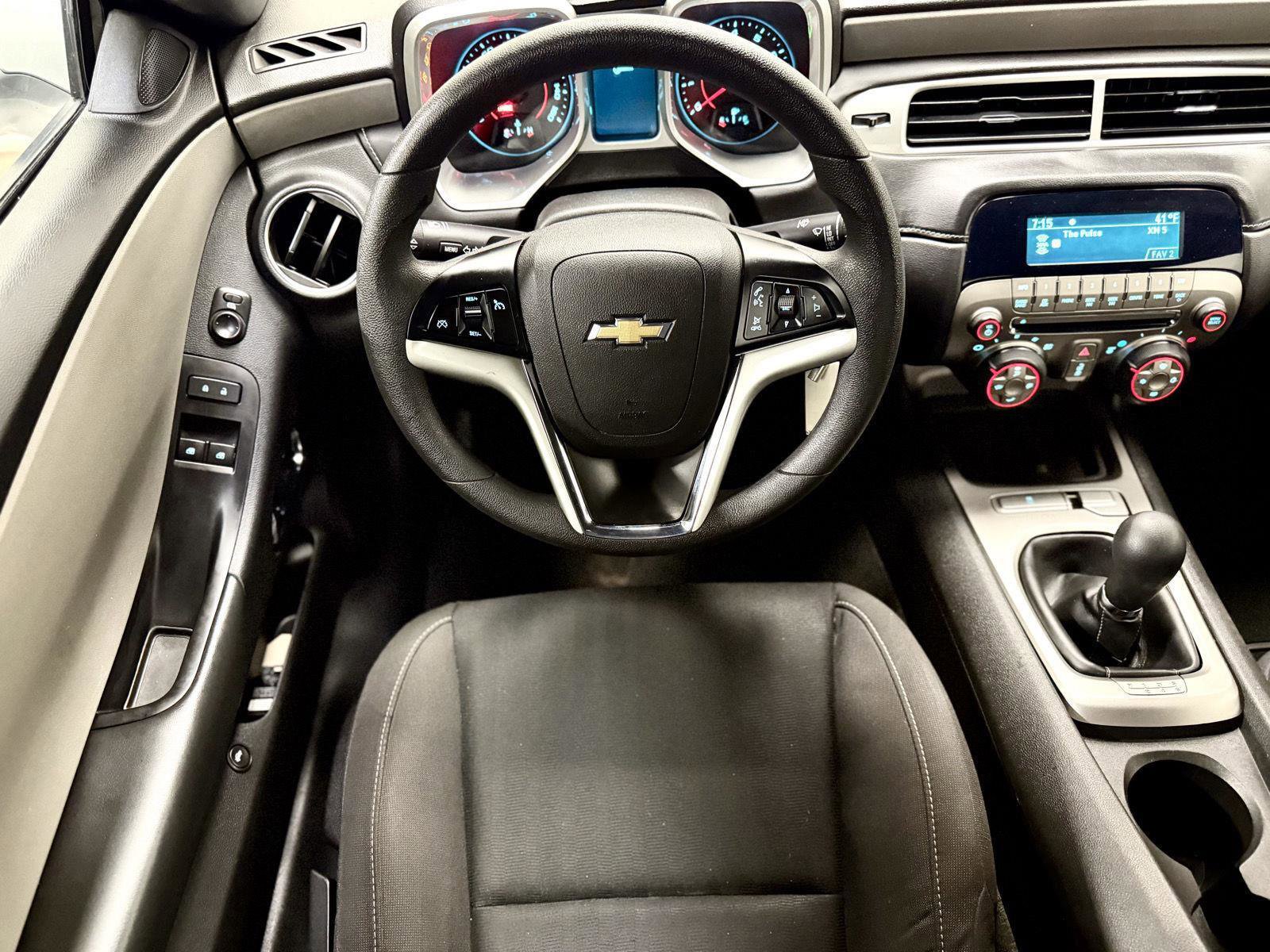 Used 2015 Chevrolet Camaro LS RWD image 2
