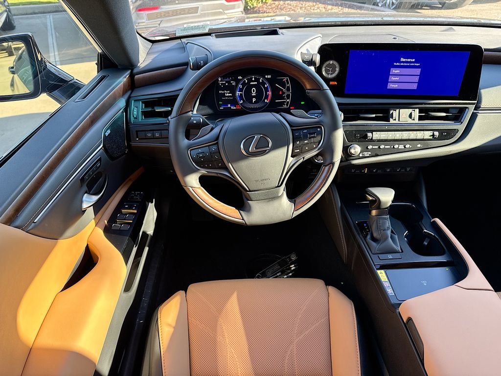 New 2025 Lexus ES 350 Ultra Luxury image 11