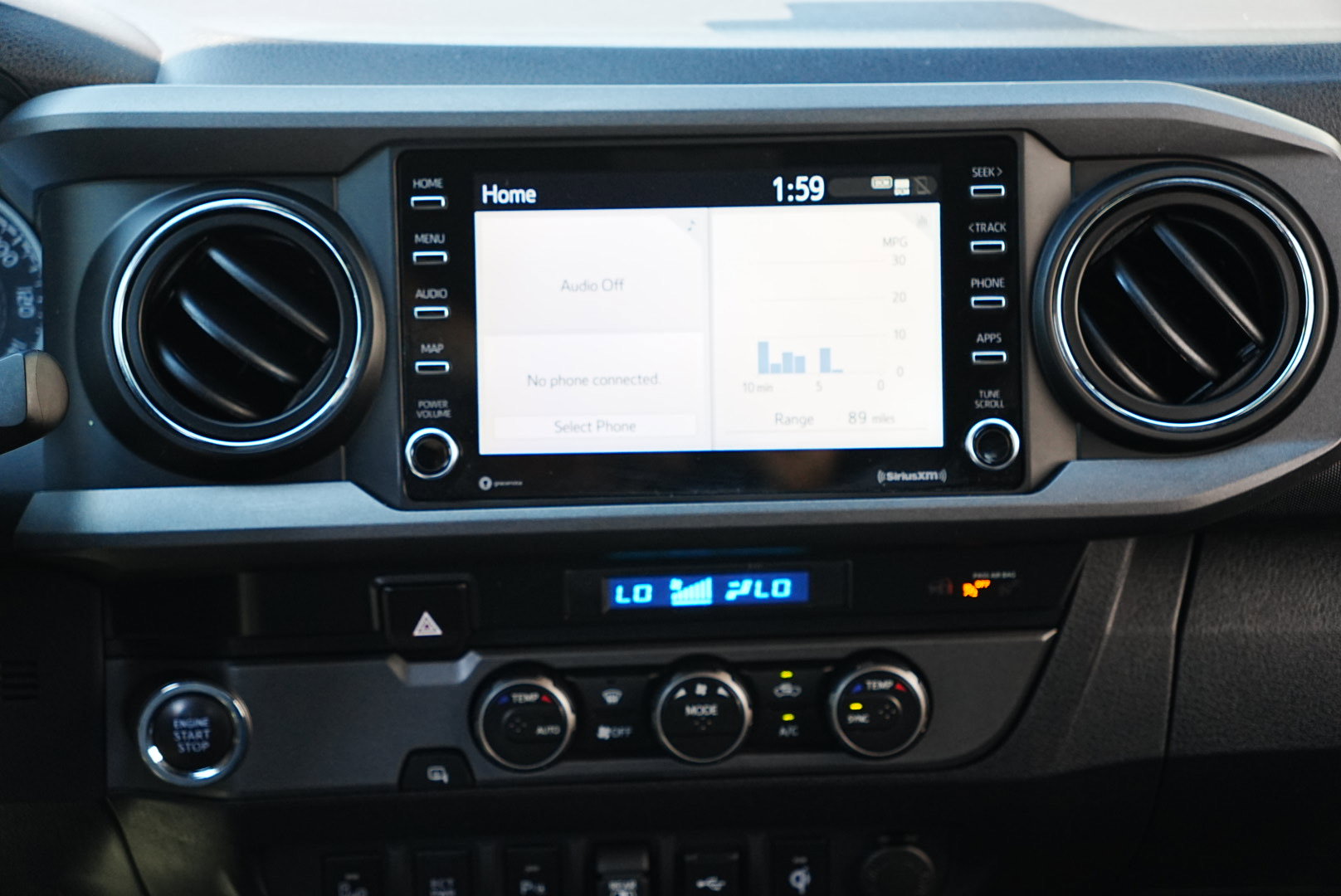 Used 2022 Toyota Tacoma TRD Off-Road image 16