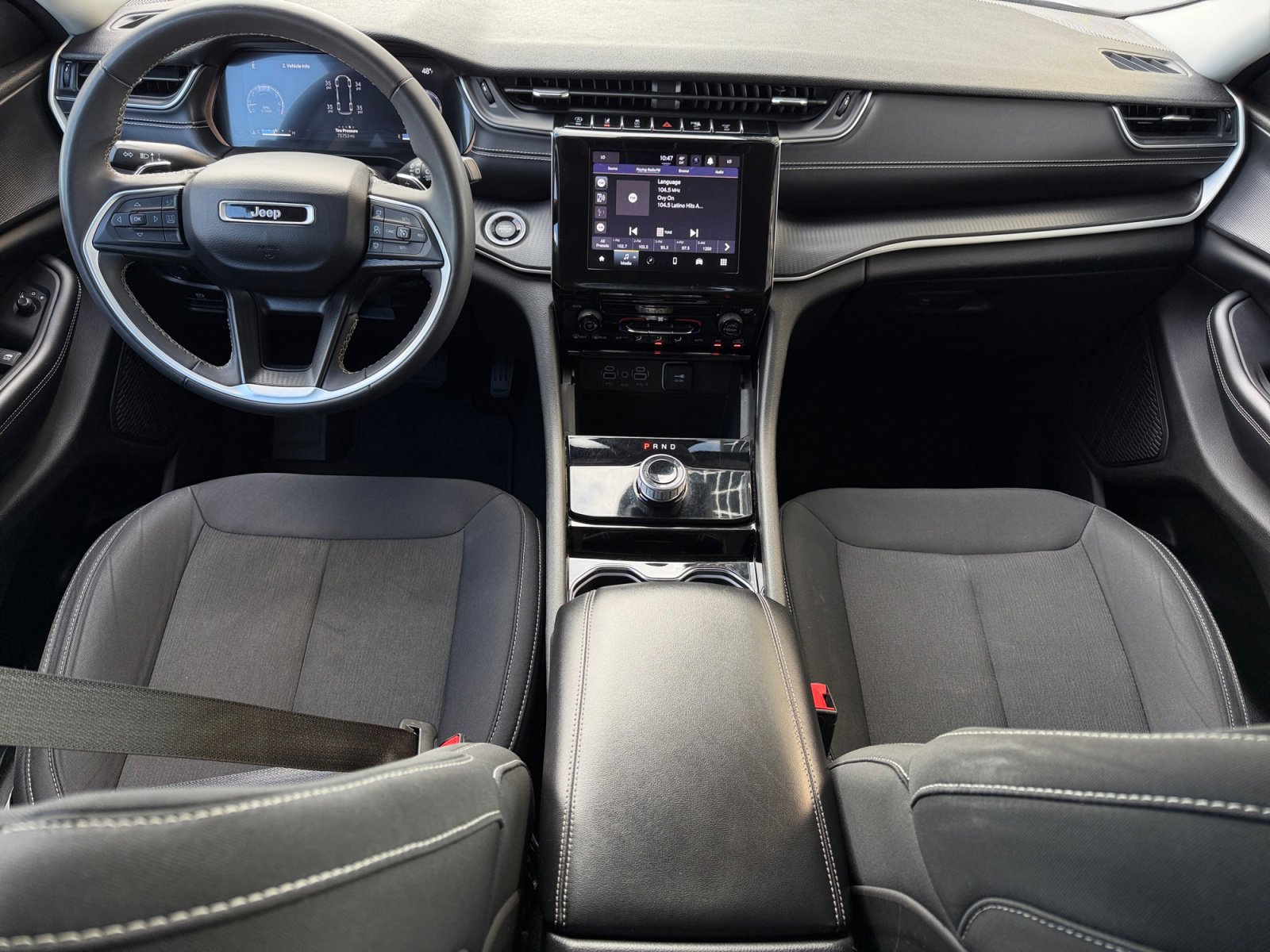 Used 2023 Jeep Grand Cherokee L Laredo image 3