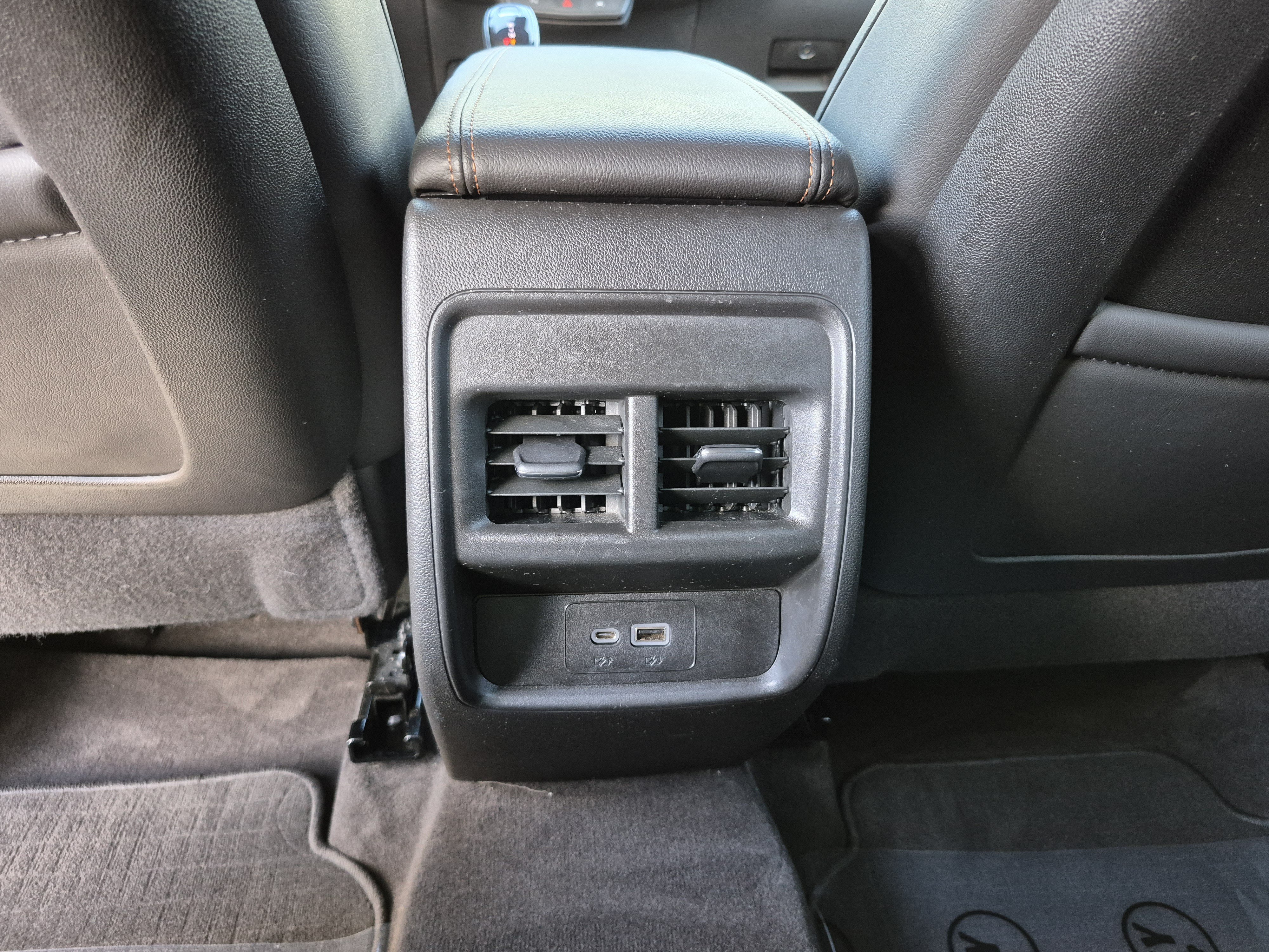 Used 2020 Cadillac XT4 Sport w/ Driver Awareness Package FWD image 15