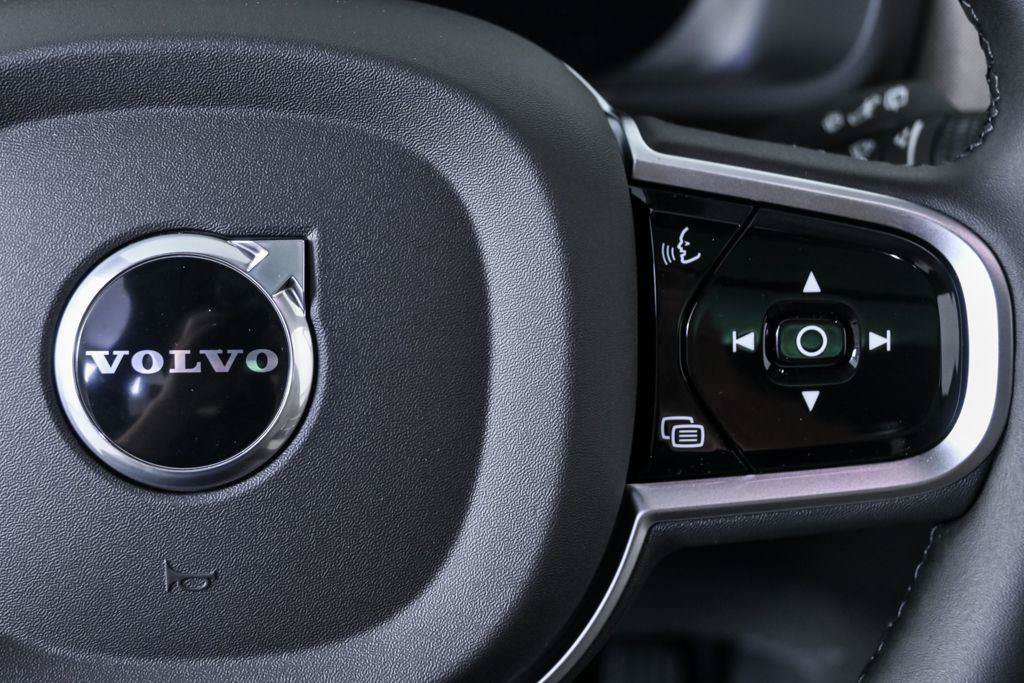 New 2026 Volvo XC90 B6 Plus AWD/4WD image 11