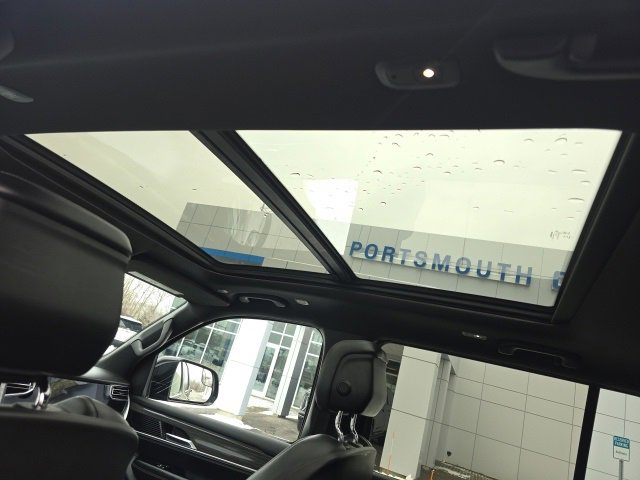 Used 2022 Jeep Wagoneer Series III w/ Premium Group I image 24