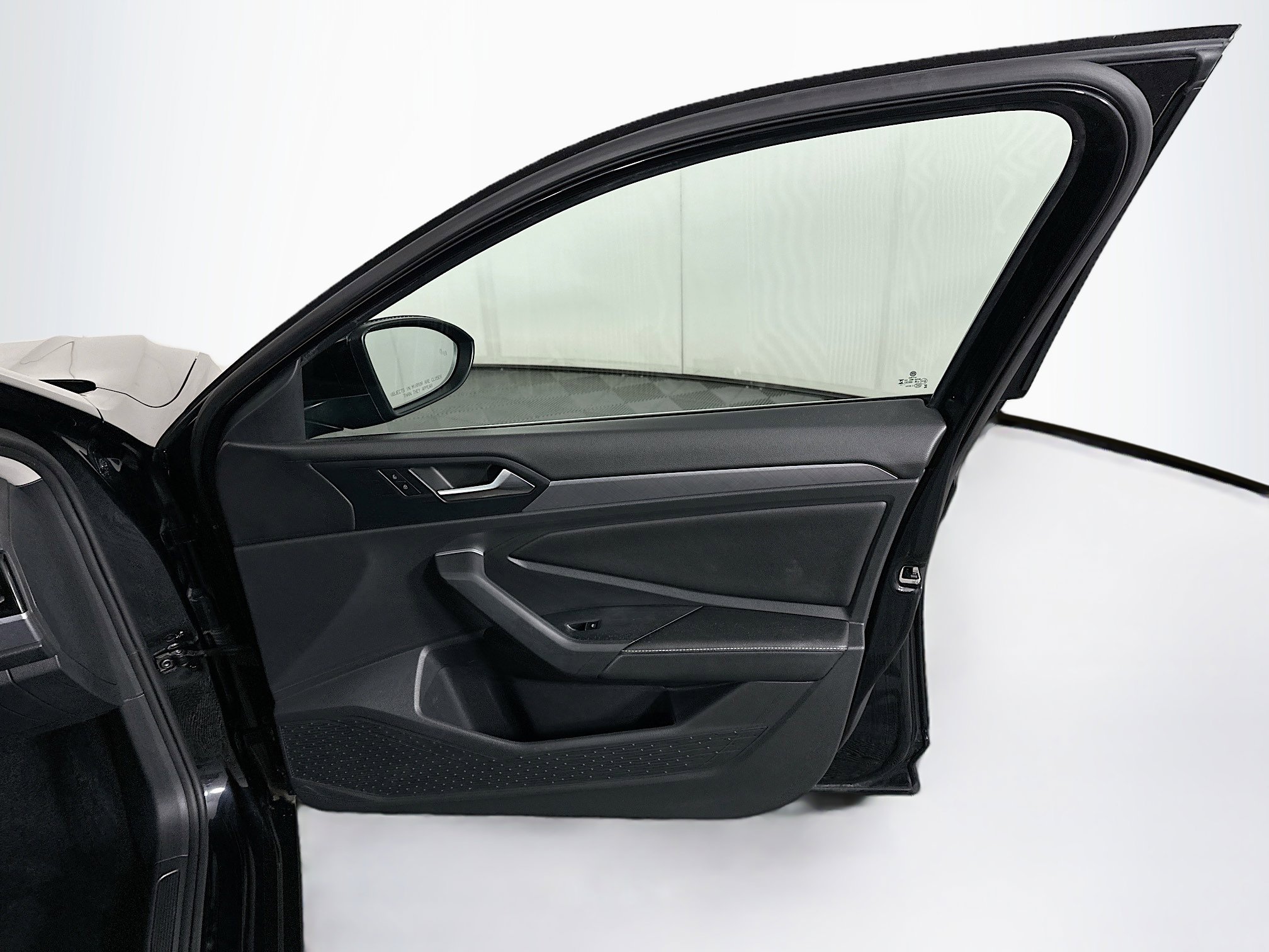Used 2024 Volkswagen Jetta SE FWD image 30