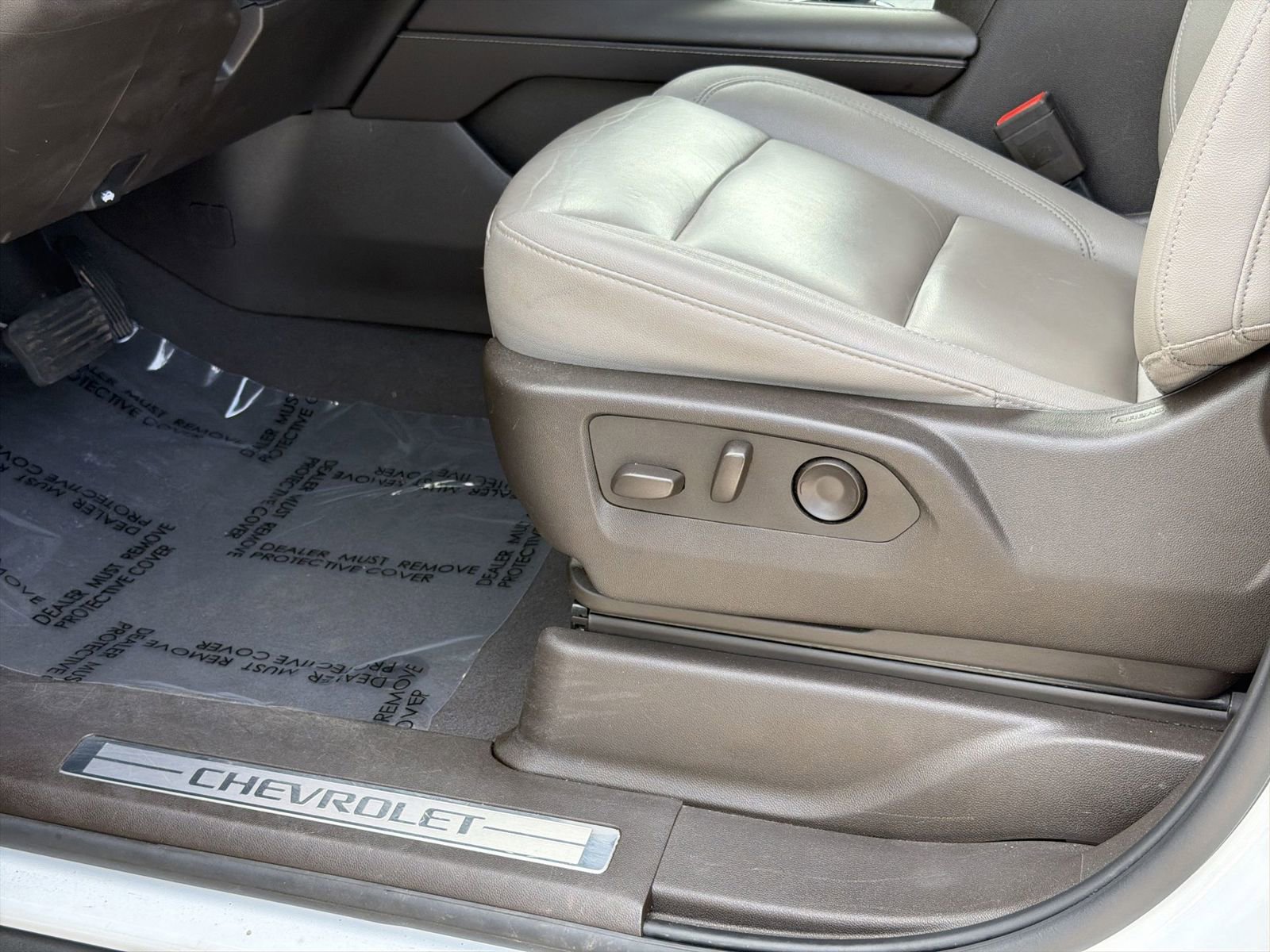Used 2024 Chevrolet Tahoe LT RWD image 17