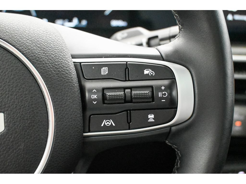 Used 2025 Kia K5 EX FWD image 27
