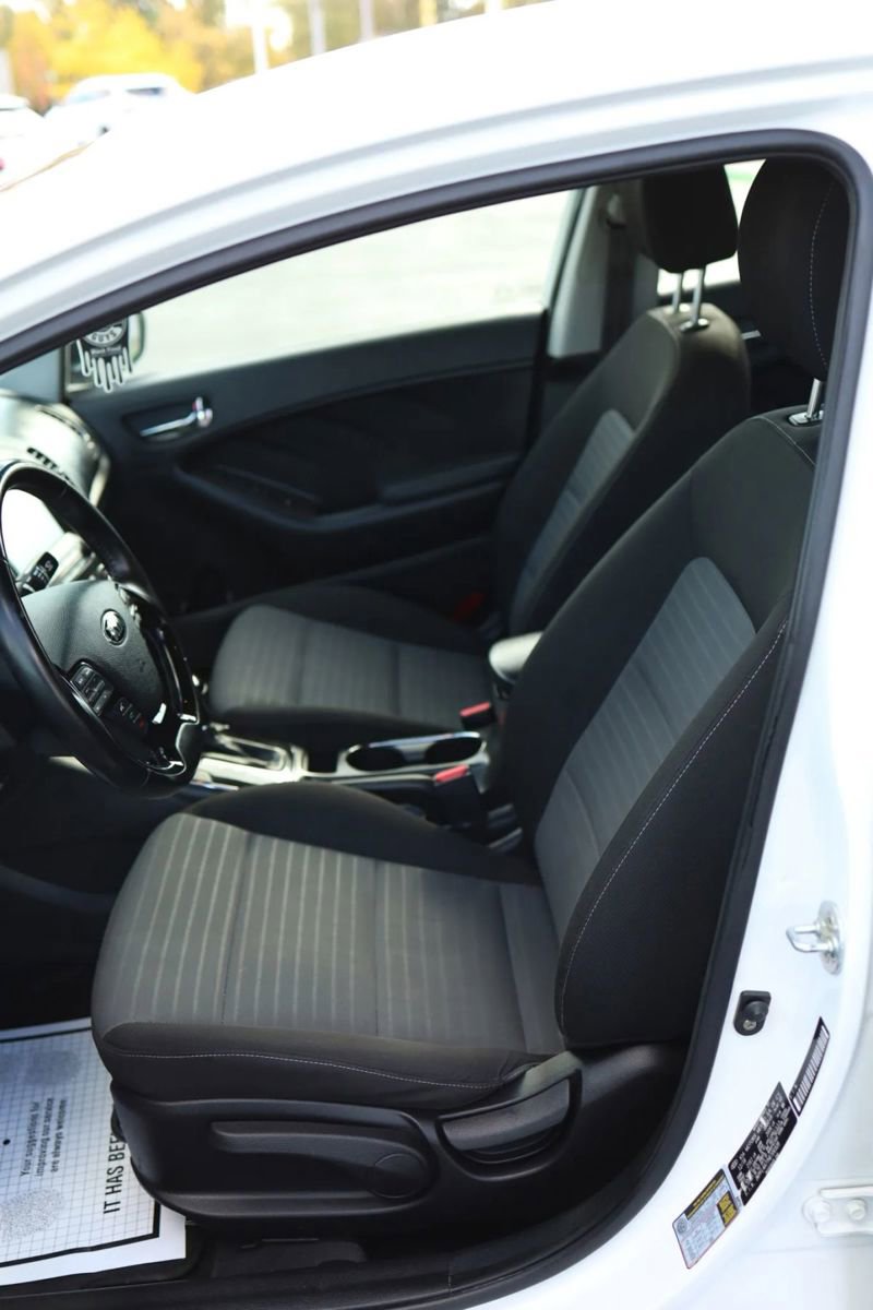 Used 2017 Kia Forte S w/ S Technology Package image 29