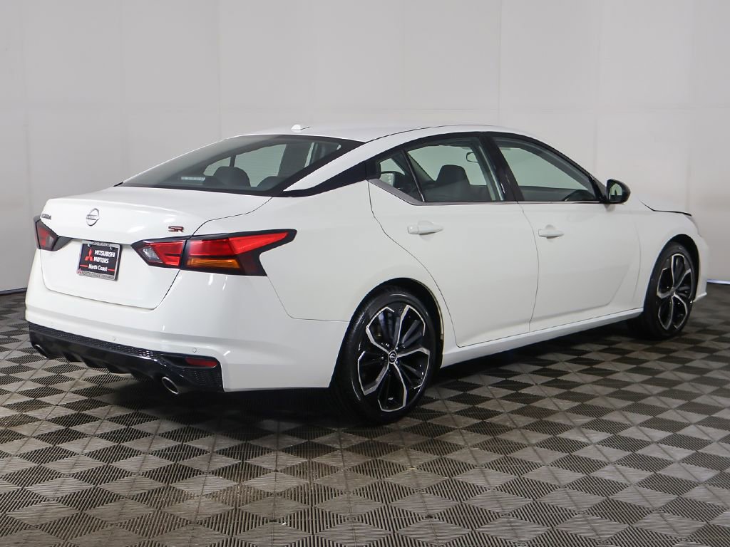Used 2024 Nissan Altima 2.5 SR image 7