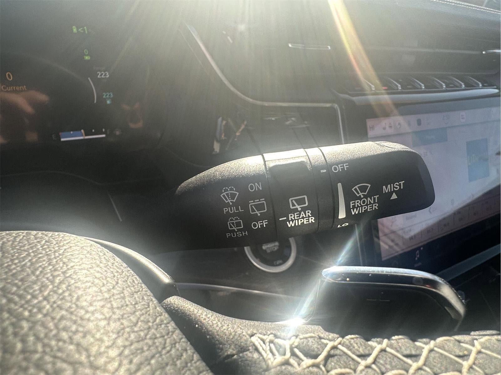 Used 2024 Jeep Grand Cherokee Limited 4xe AWD/4WD image 24
