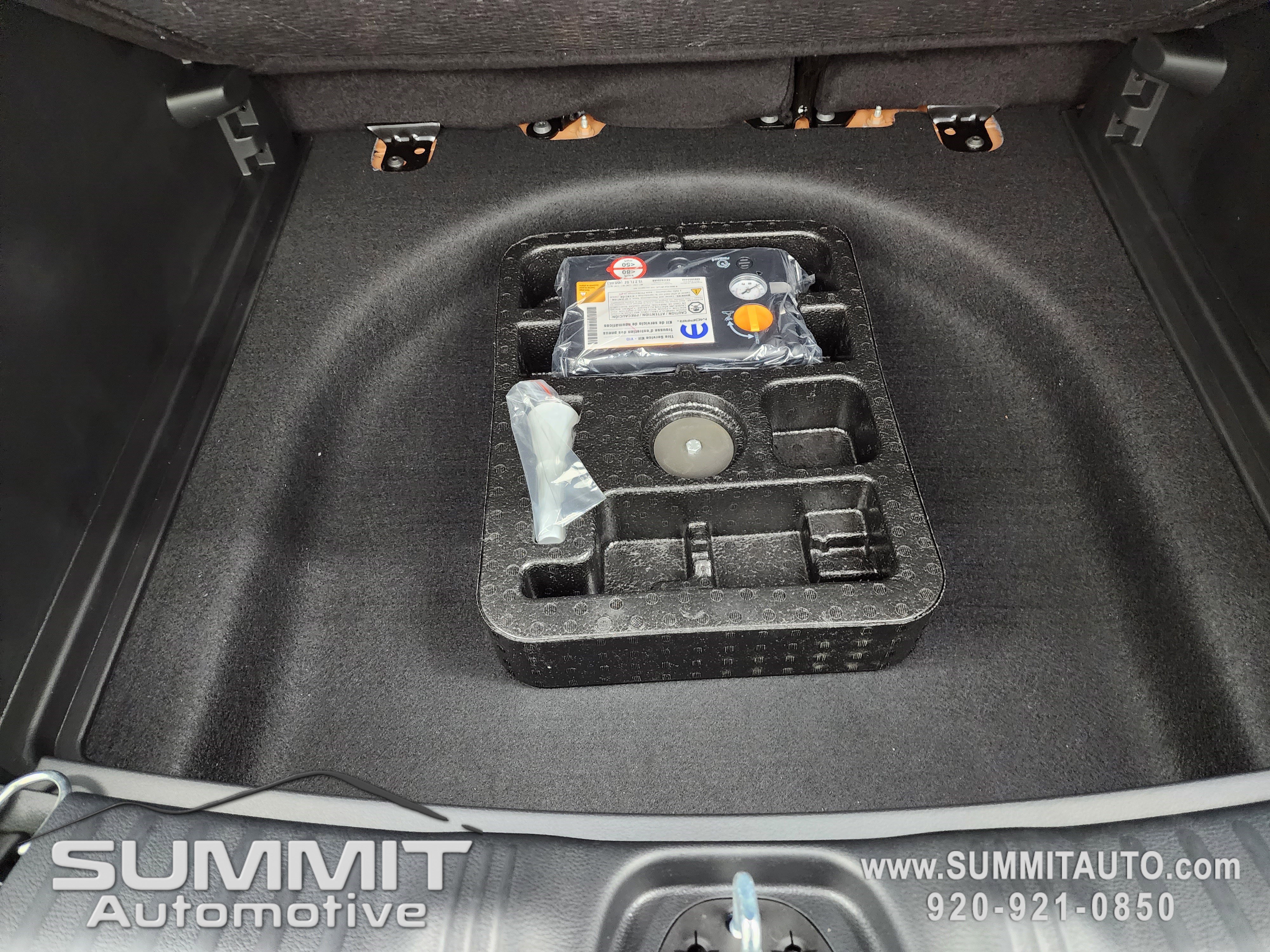 New 2026 Jeep Compass Latitude image 28