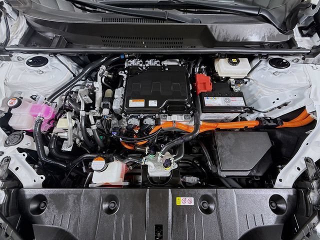Certified 2024 Toyota bZ4X AWD image 32