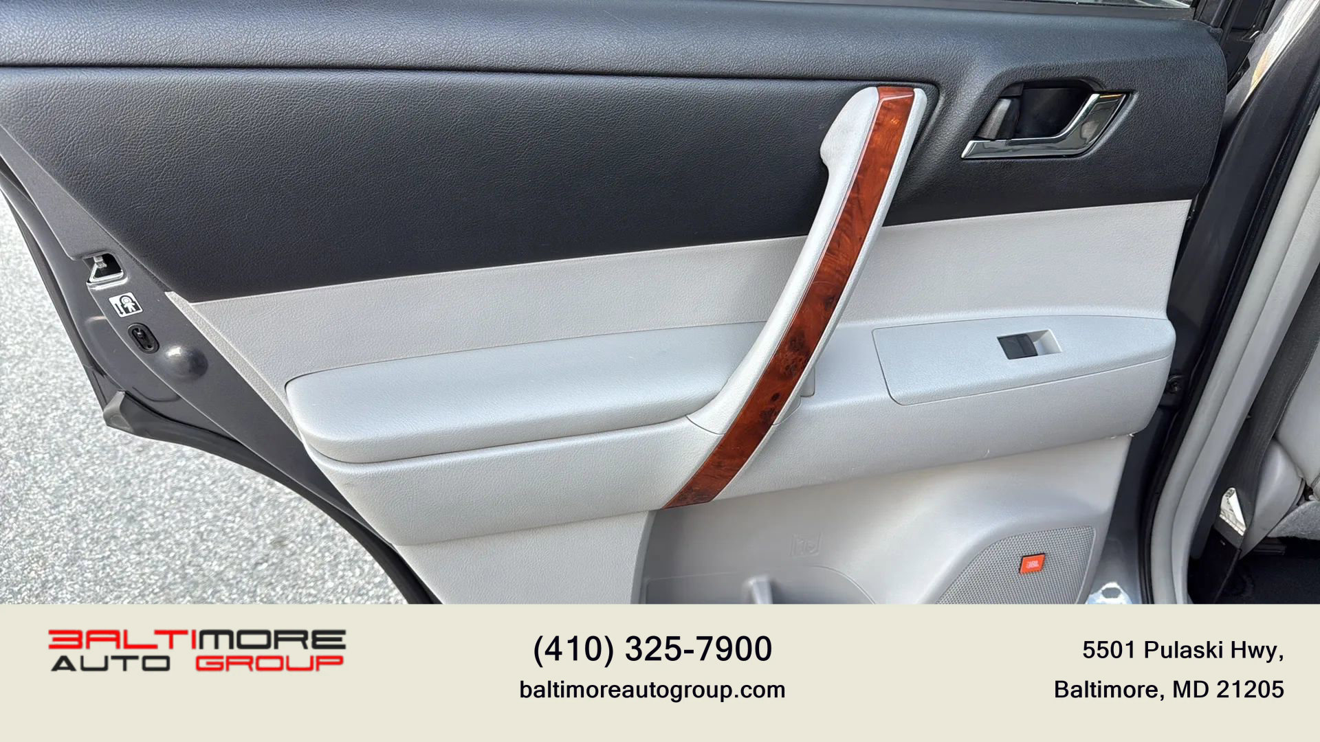 Used 2013 Toyota Highlander Limited image 31