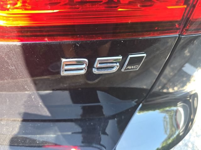 Used 2025 Volvo V60 B5 Cross Country Plus AWD/4WD image 7