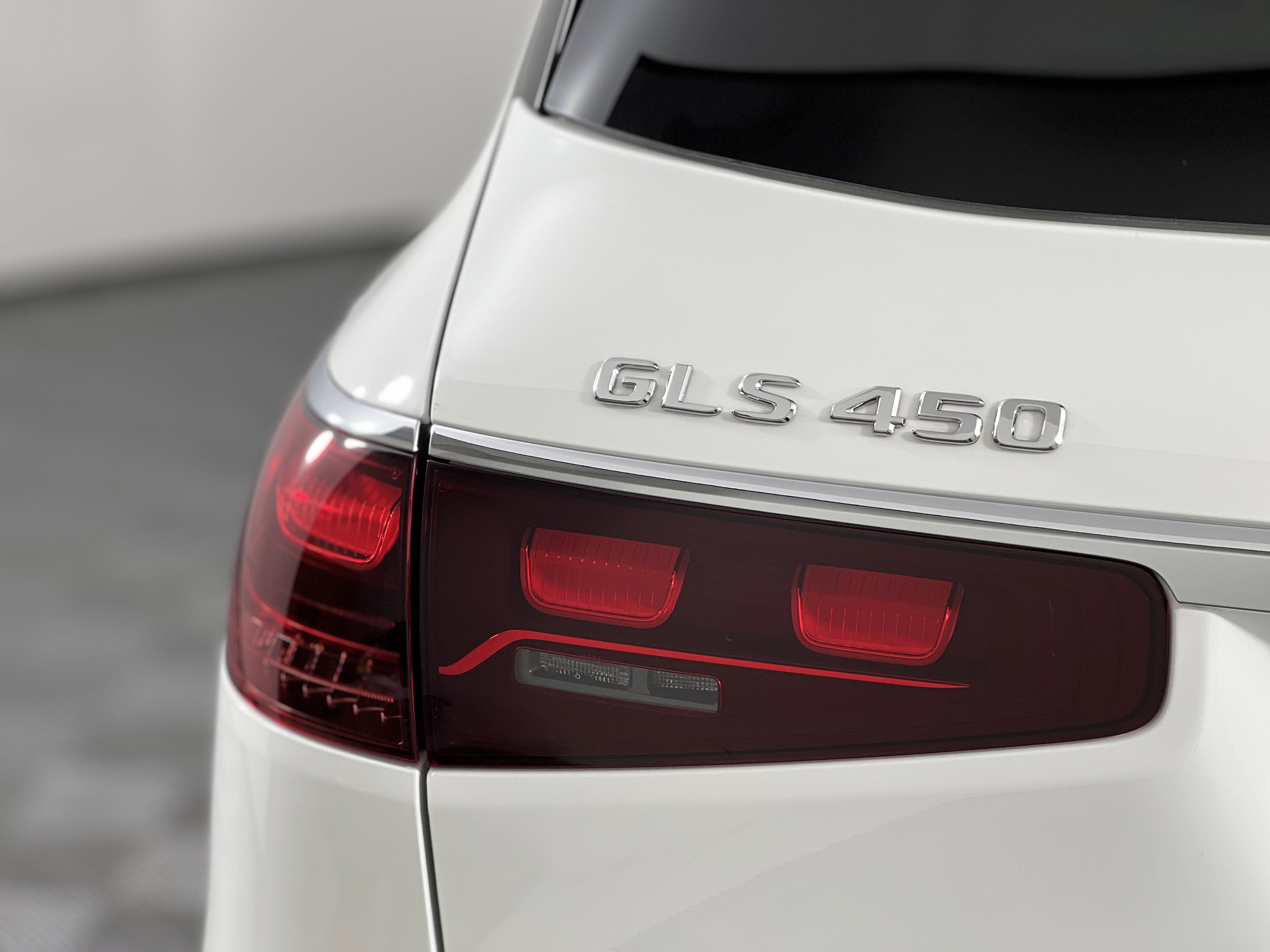 New 2026 Mercedes-Benz GLS 450 4MATIC image 12