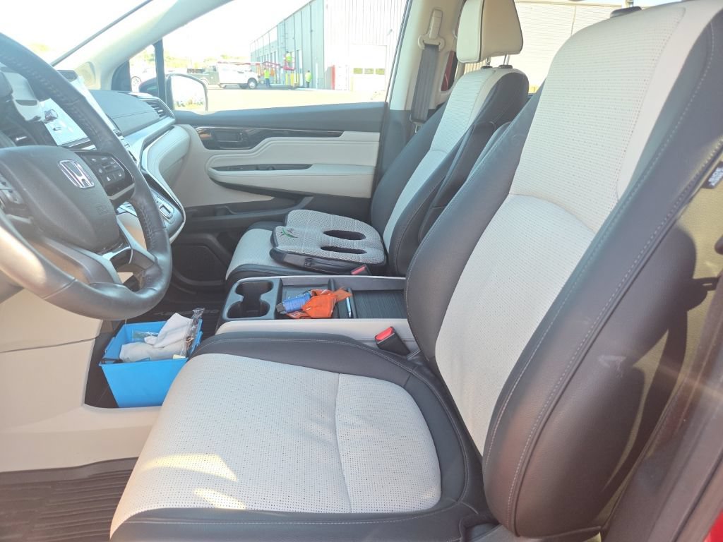 Used 2025 Honda Odyssey Elite image 26