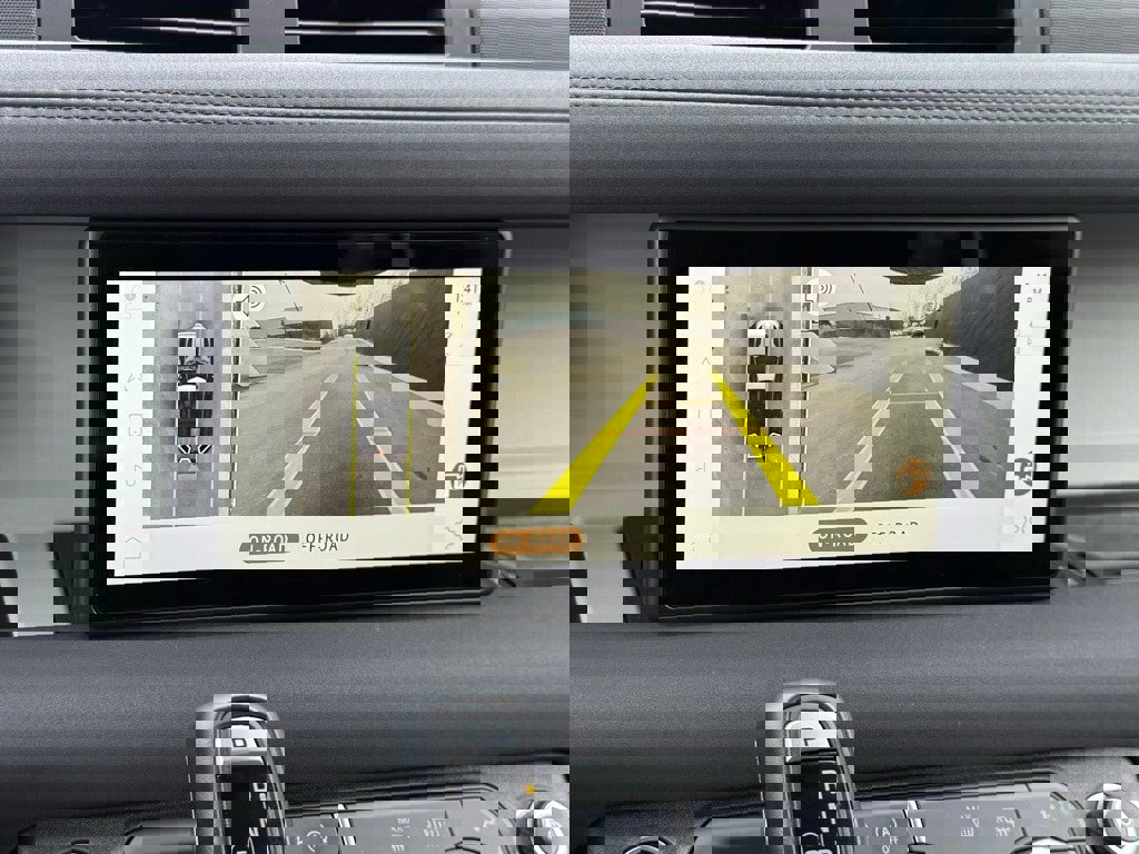 Certified 2023 Land Rover Defender 110 image 26