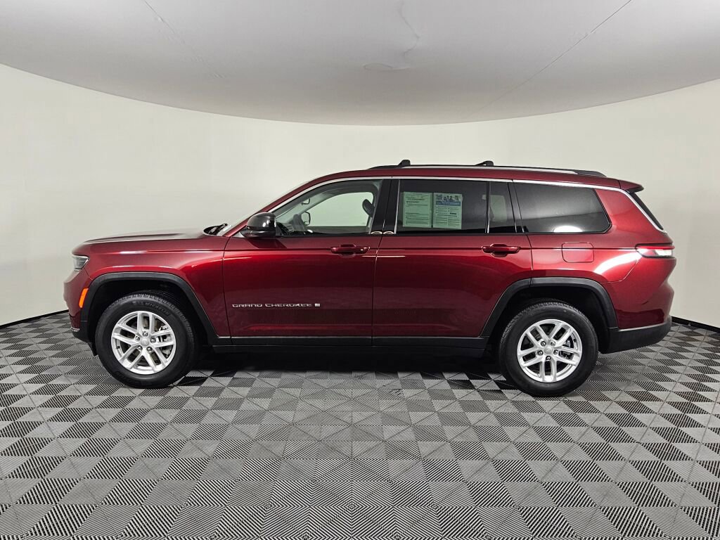 Used 2023 Jeep Grand Cherokee L Laredo AWD/4WD image 6