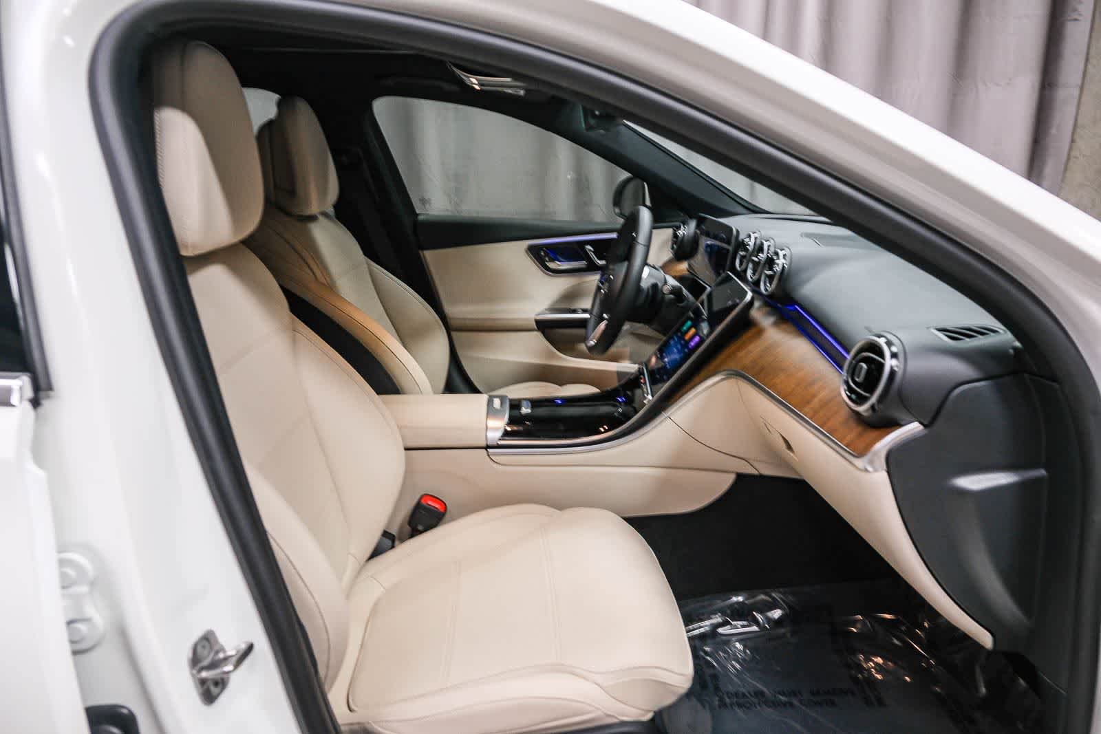 Certified 2025 Mercedes-Benz C 300 4MATIC Sedan image 20