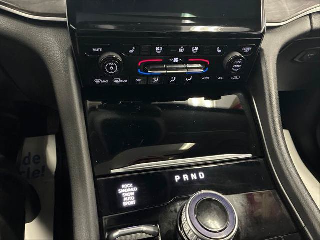 Certified 2023 Jeep Grand Cherokee 30th Anniversary AWD/4WD image 52