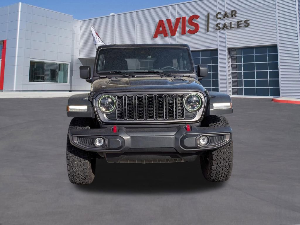 Used 2025 Jeep Wrangler Unlimited Rubicon w/ Convenience Group image 2