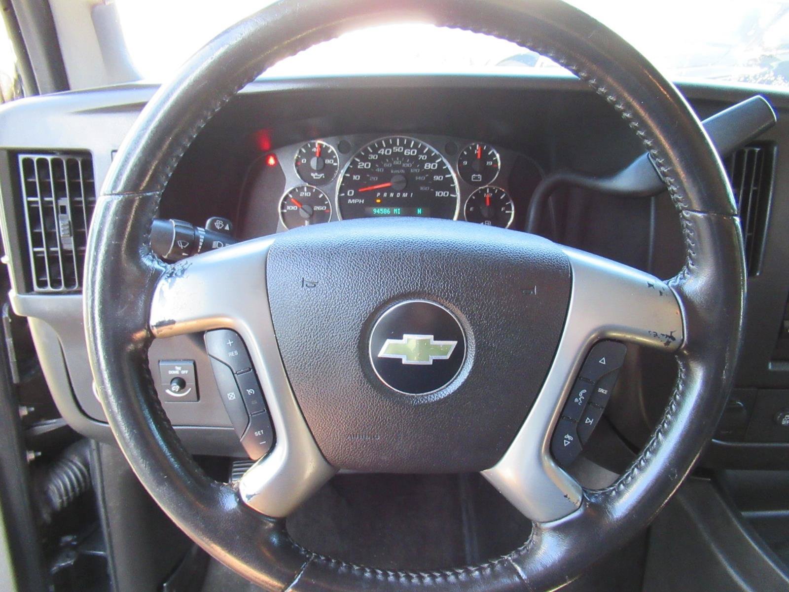Used 2016 Chevrolet Express 2500 LS RWD image 21