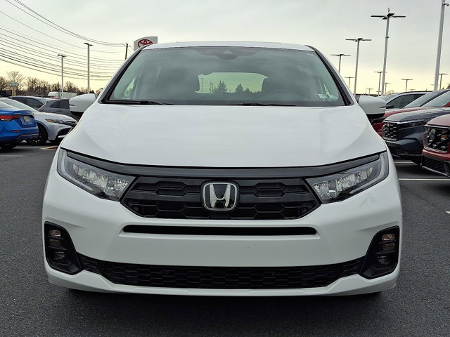 Certified 2026 Honda Odyssey Touring image 2