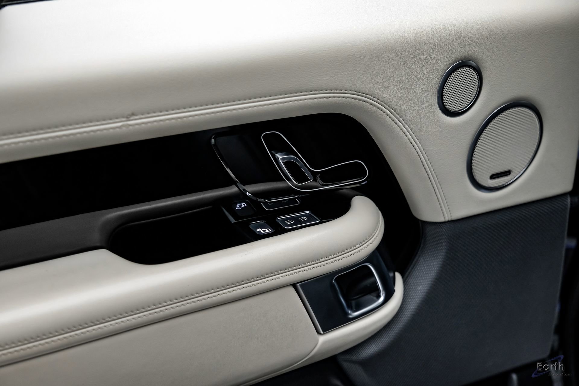 Used 2022 Land Rover Range Rover Westminster Edition image 93