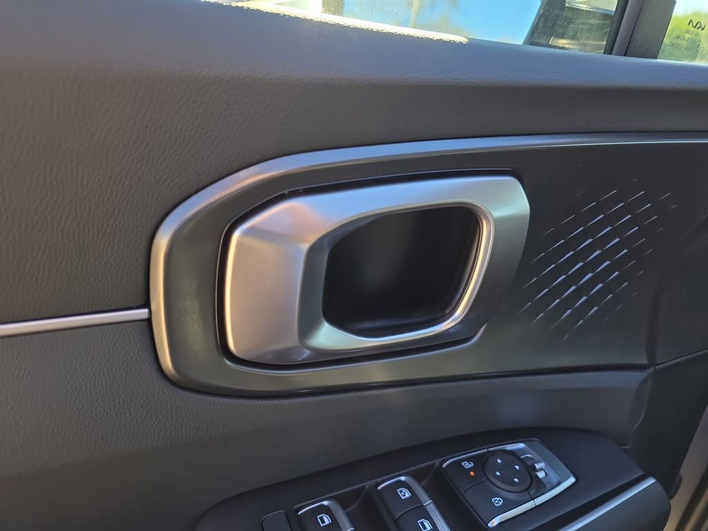 Certified 2026 Kia Sorento S FWD image 18