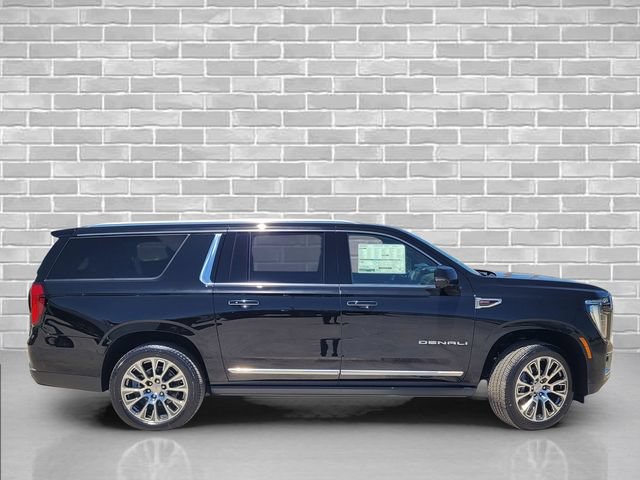 New 2026 GMC Yukon XL Denali w/ Denali Reserve Package AWD/4WD image 4