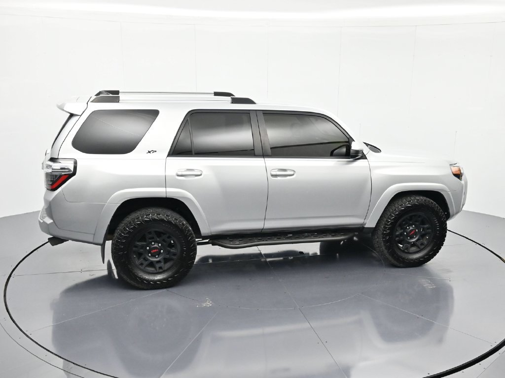 Used 2023 Toyota 4Runner SR5 AWD/4WD image 30