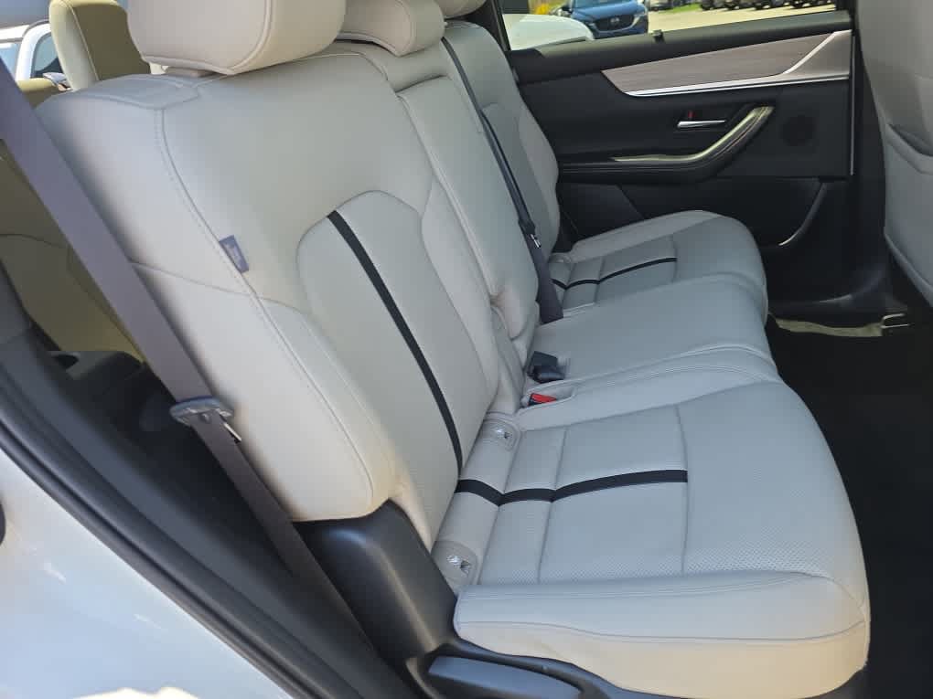 Used 2024 MAZDA CX-90 Plug-In Hybrid w/ Preferred AWD/4WD image 27
