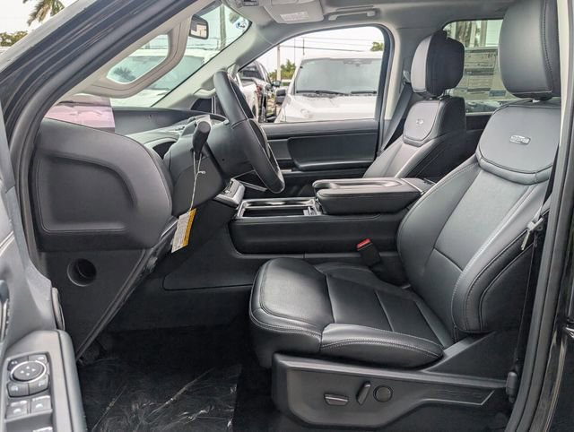 New 2026 Ford Expedition Platinum w/ Driver's Package AWD/4WD image 5