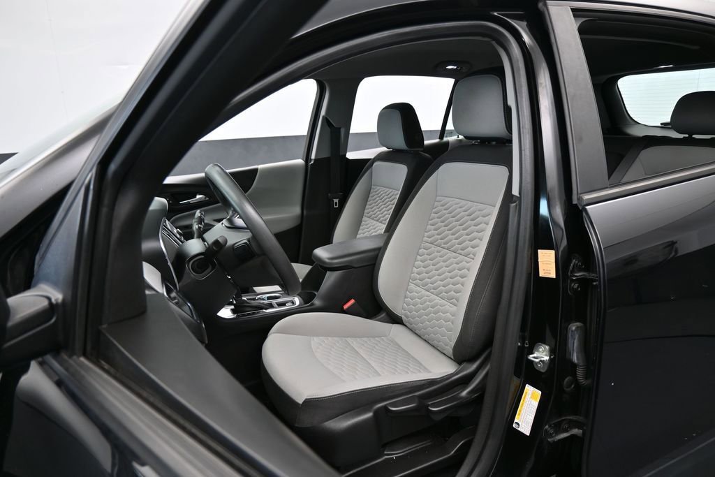 Used 2021 Chevrolet Equinox LS FWD image 10